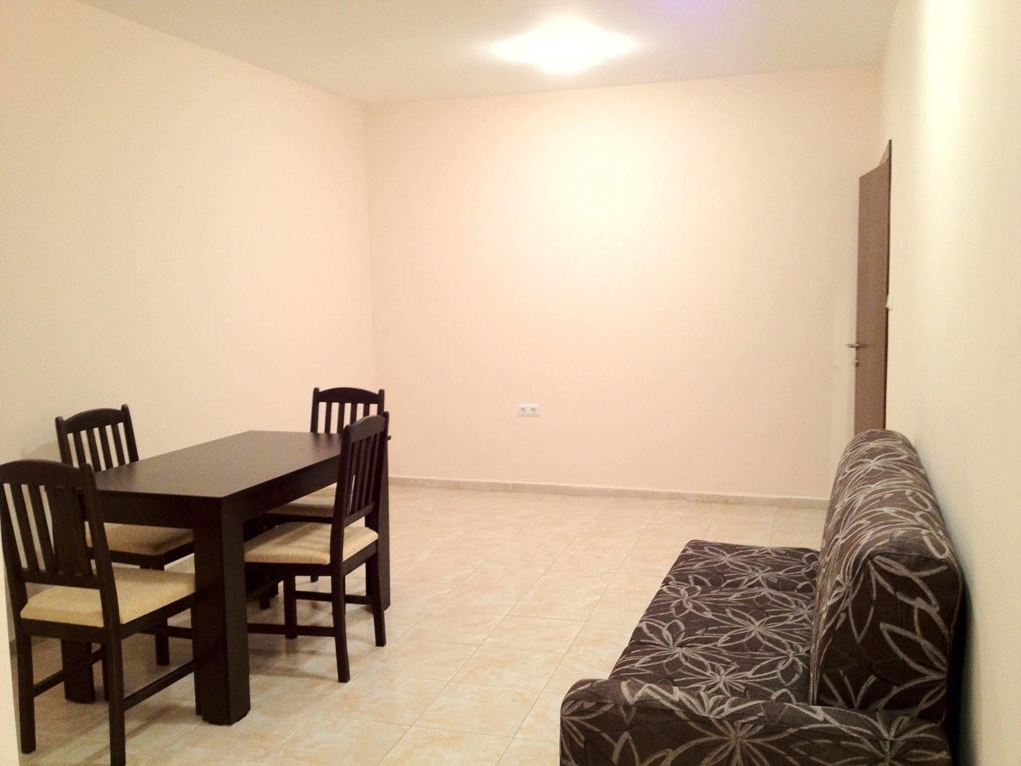 Arizona Del Mar Apartment Pomorie Exterior photo
